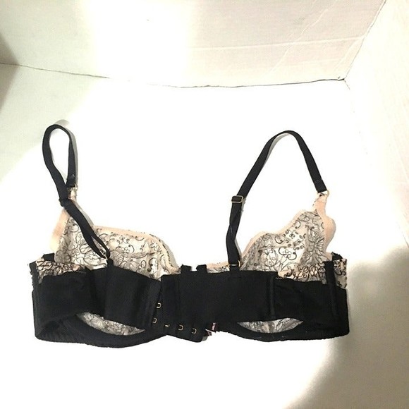 Victoria's Secret Very Sexy Nude and Black Lace Bra 34D - Picture 2 of 6